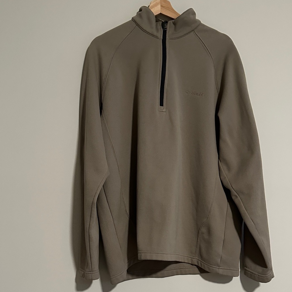 Columbia Taupe Fleece Pullover